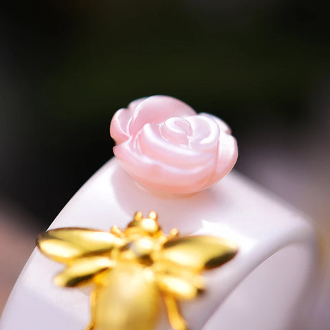 Bee Kiss  Ring