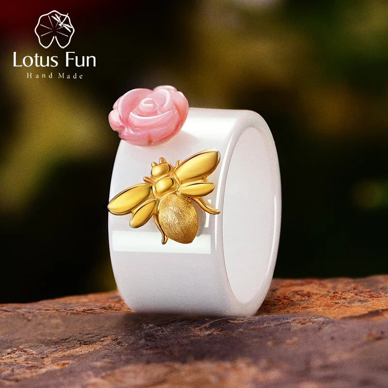 Bee Kiss  Ring
